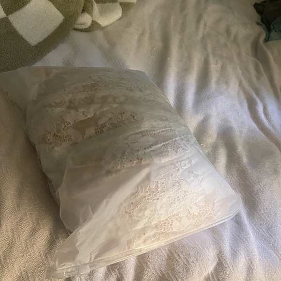 Brand New Dorris Wedding dress - BOHO Beach vibes - Picture 4 of 5